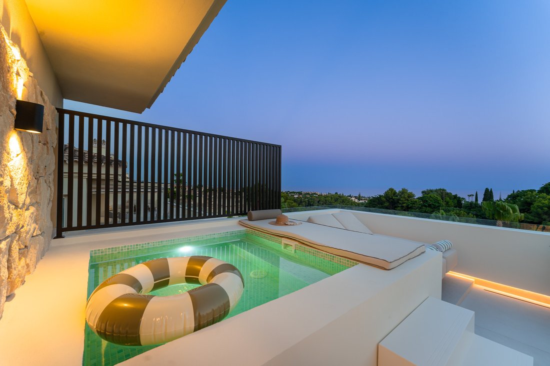 Penthouse in Sierra Blanca, Marbella, Spain 3 - 18538206