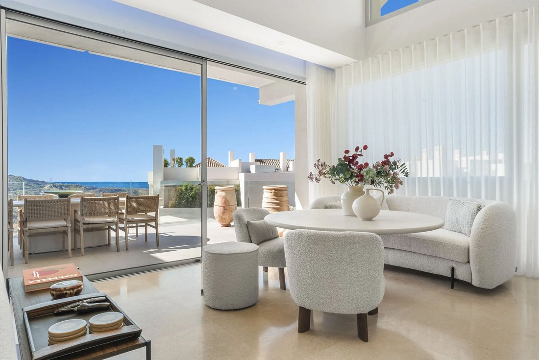 Penthouse in Benahavis, Andalusia, Spain 5 - 18538158