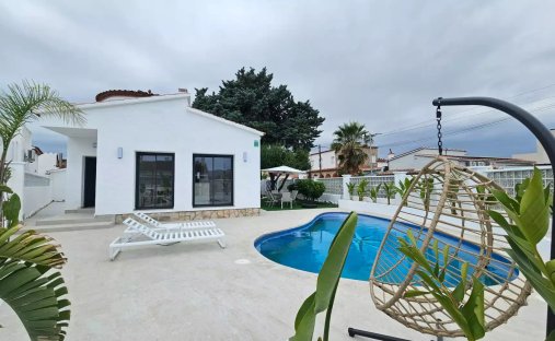 Villa à Empuriabrava, Catalogne, Espagne 1