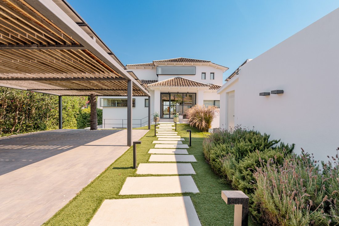 Villa in Puerto Banus, Marbella, Spain 4 - 18538202