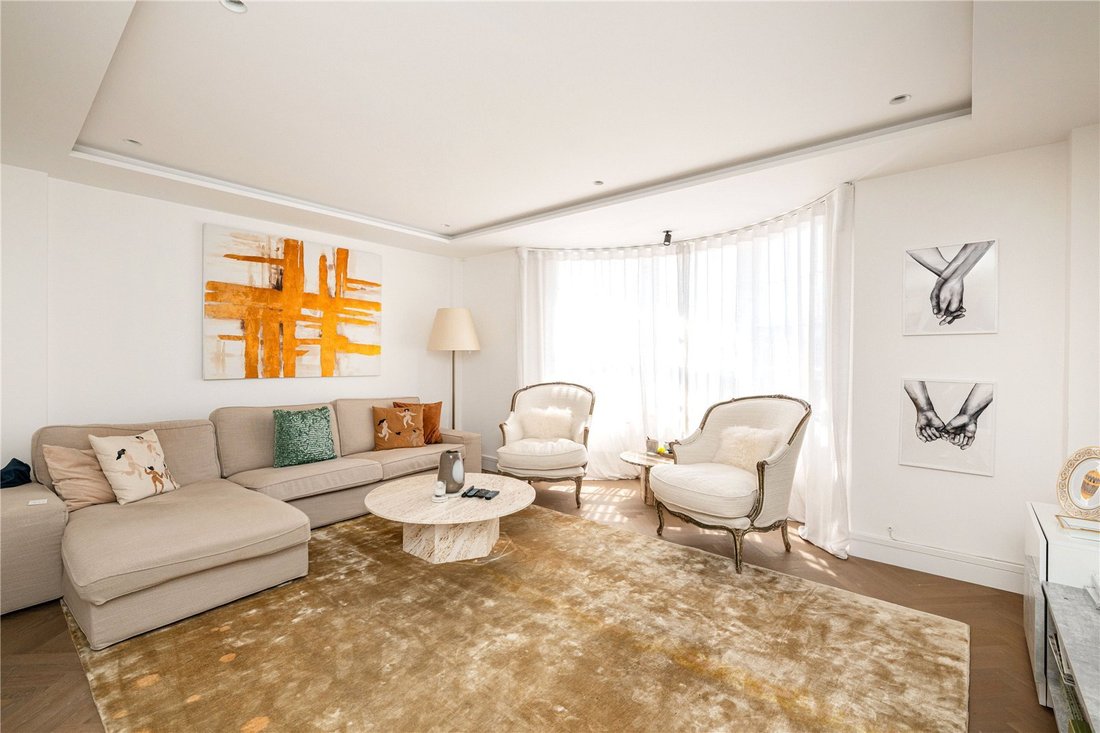 Apartment in Mayfair, Westminster, England 1 - 18537515
