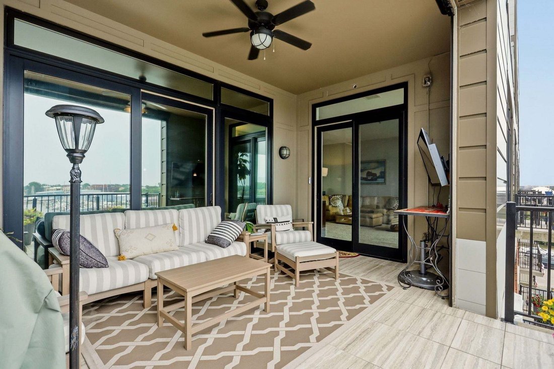 Condo in Bay City, Michigan, United States 5 - 18537732