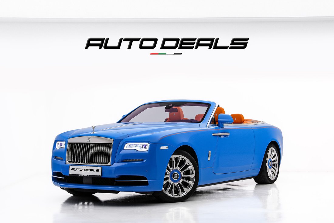 Cabriolet in Dubai, United Arab Emirates 1 - 18537476