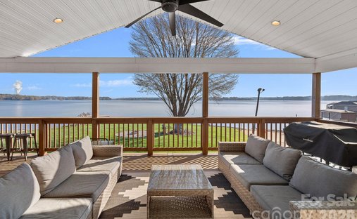 House in Lake Norman of Catawba, North Carolina, United States 1