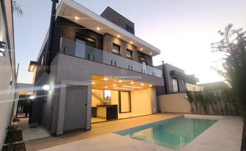 House in Votorantim, State of São Paulo, Brazil 1