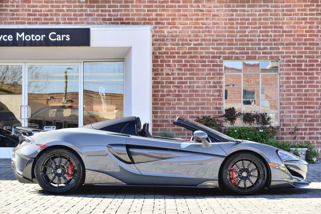 Cabriolet in Beverly Hills, CA, United States 3 - 18538505