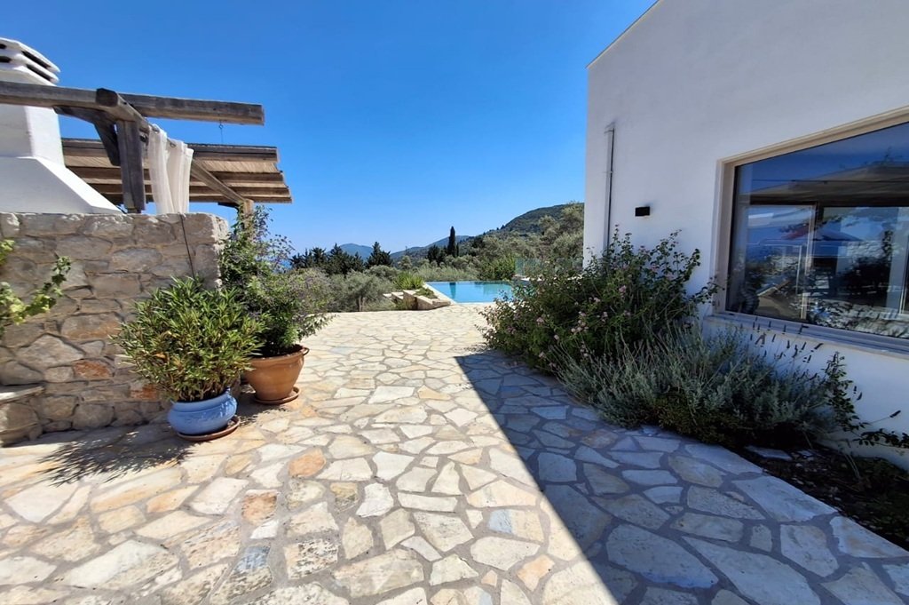 Villa in Lefkada Commune, Peloponnese, Western Greece and the Ionian, Greece 2 - 16606724