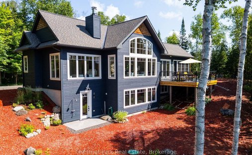 Haus in Algonquin Highlands, Ontario, Kanada 1