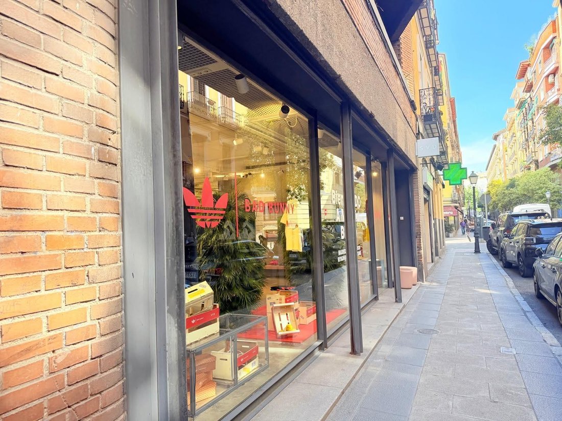Centro, Madrid, Spain 2 - 18538623