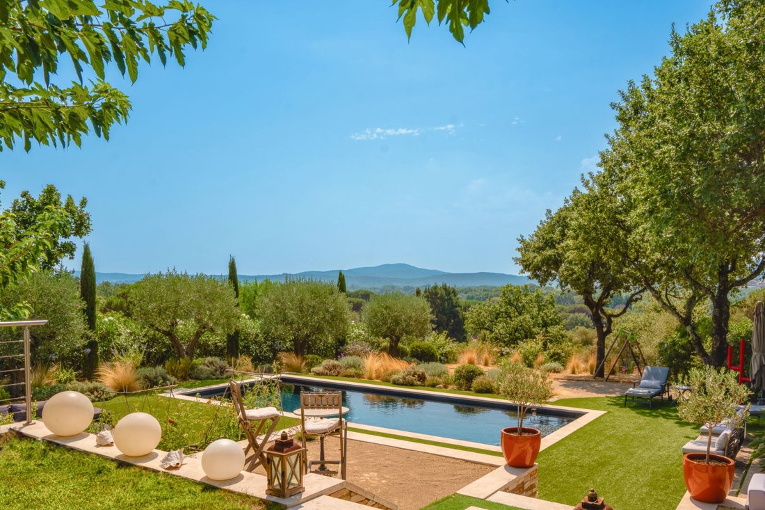 Villa in Grimaud, Provence-Alpes-Côte d'Azur, France 1 - 18538292