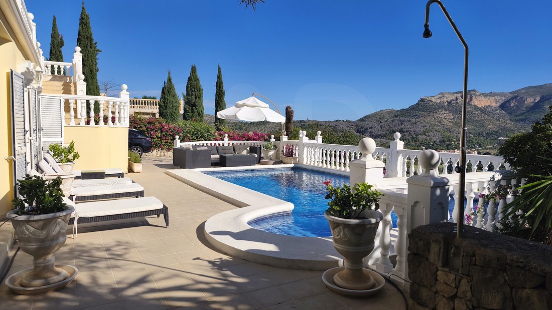 Villa in Pedreguer, Valencian Community, Spain 4 - 18117791