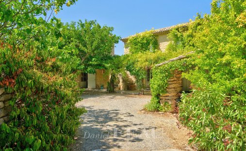 Country House in Bonnieux, Provence-Alpes-Côte d'Azur, France 1