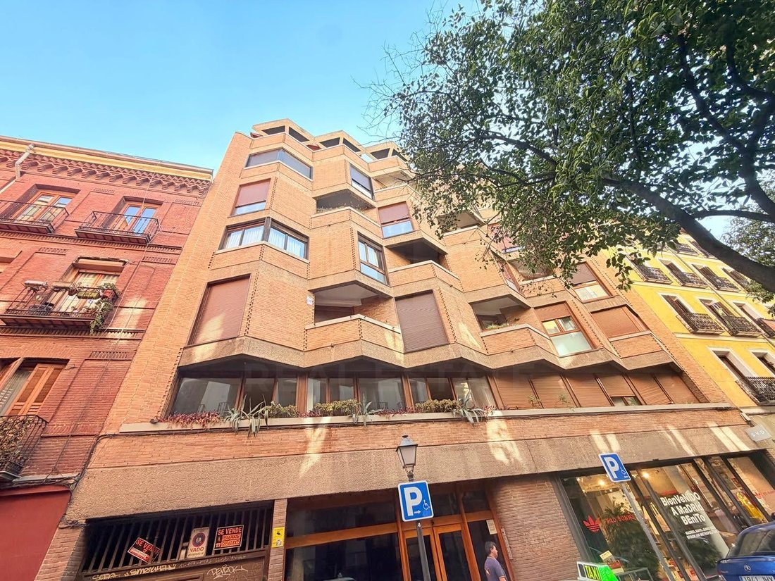 Centro, Madrid, Spain 1 - 18538623