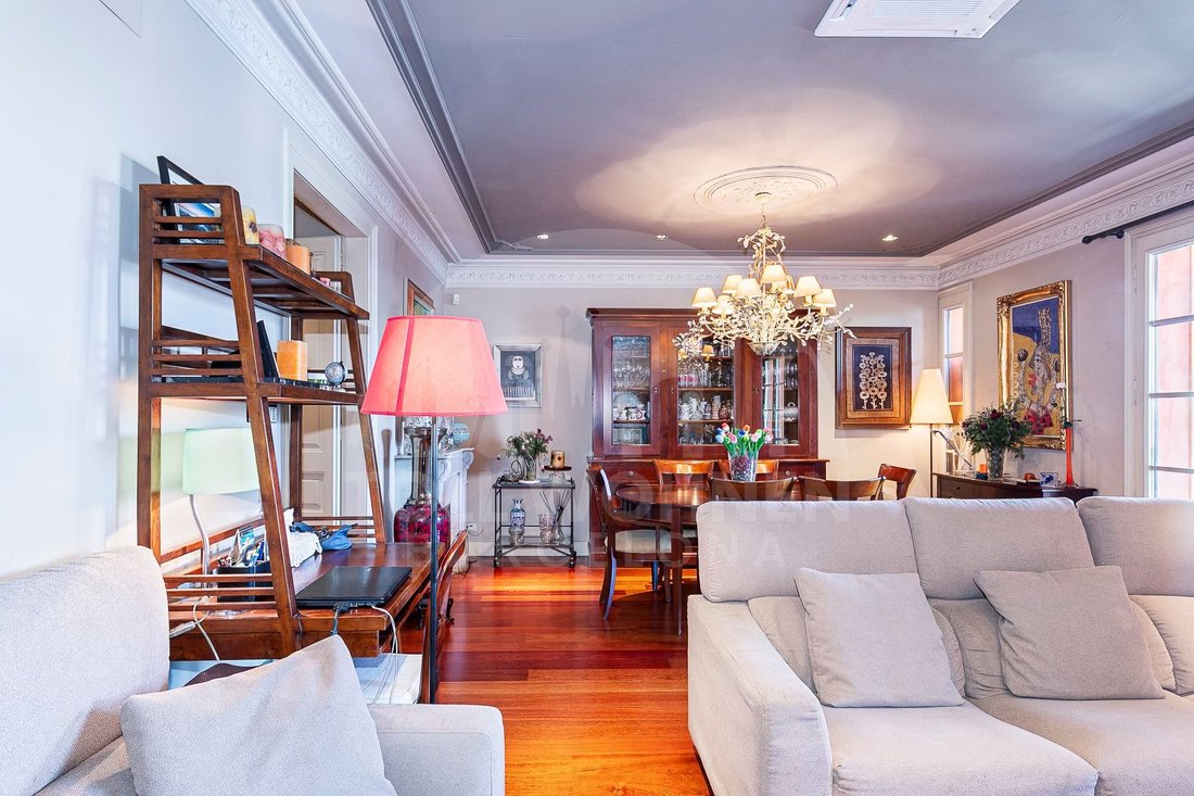 Apartment in Eixample, Barcelona, Spain 4 - 18538475