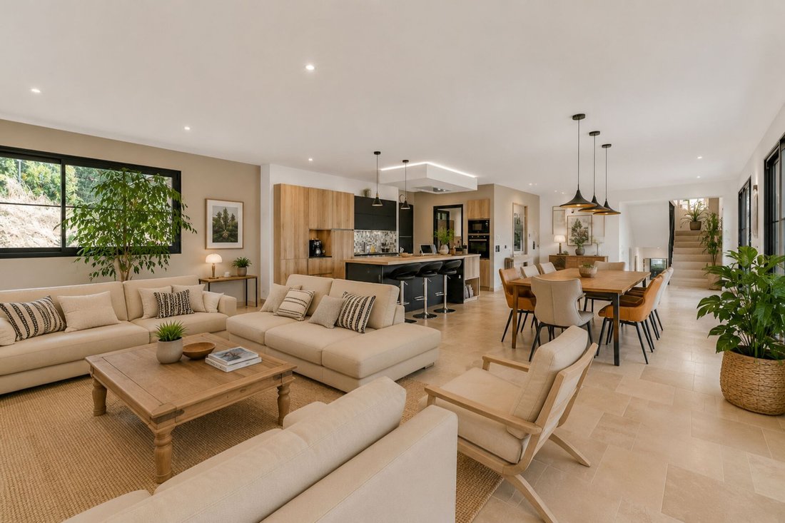 Villa in Grimaud, Provence-Alpes-Côte d'Azur, France 4 - 18538292