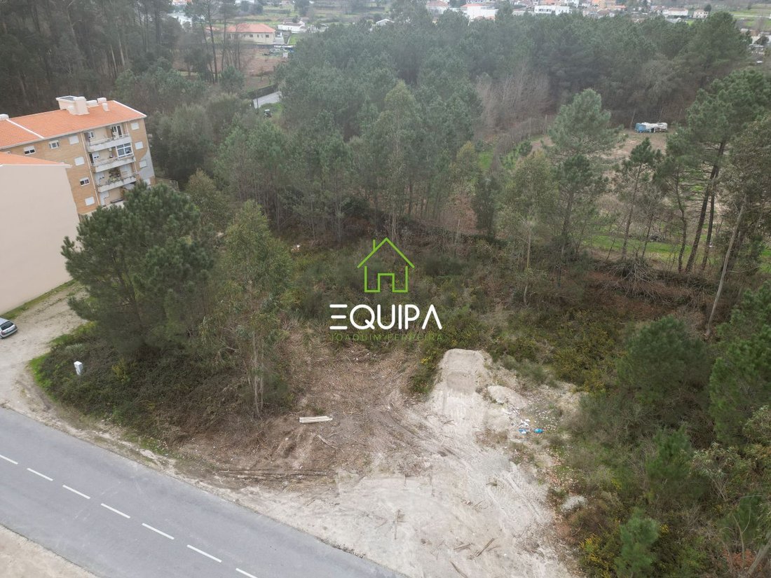 Terreno a Frazão, Oporto, Portogallo 1 - 18538408
