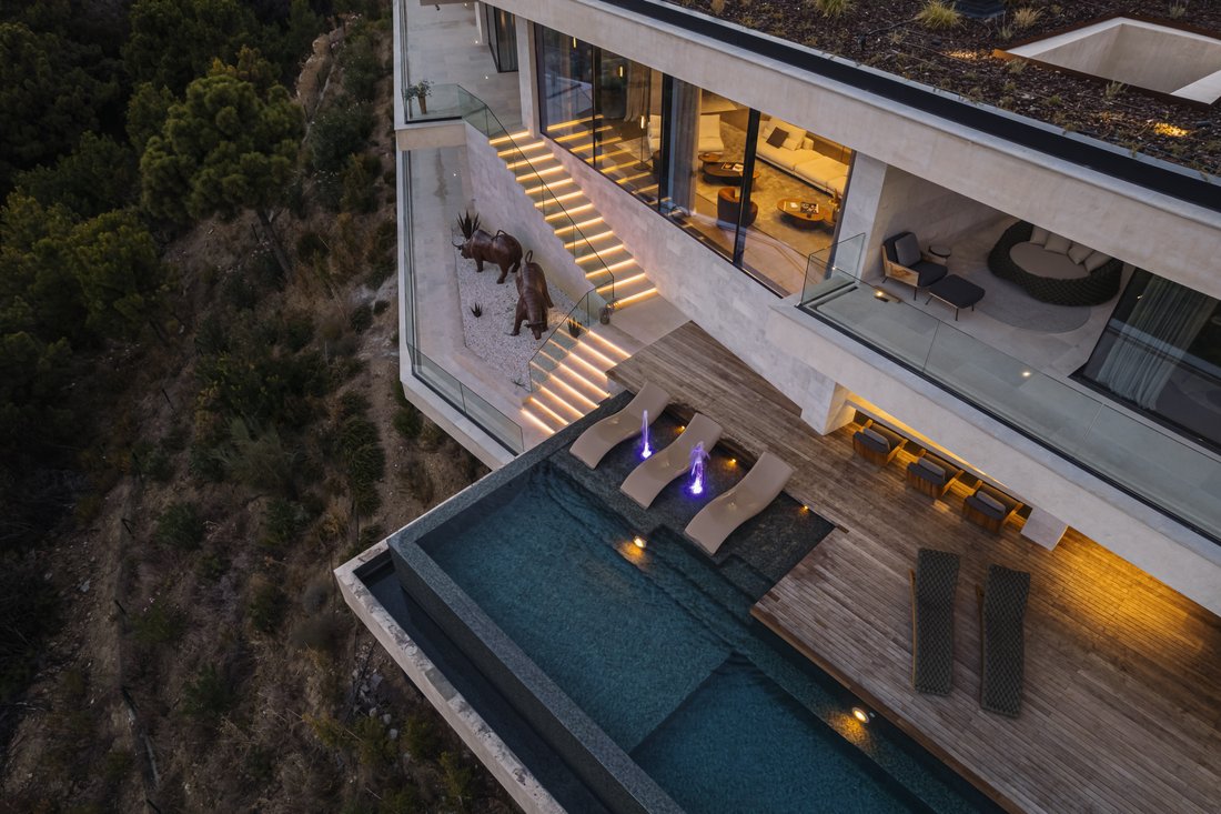 Villa in Benahavis, Andalusia, Spain 5 - 18538321