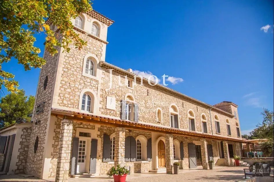 Country House in Noves, Provence-Alpes-Côte d'Azur, France 4 - 18538647