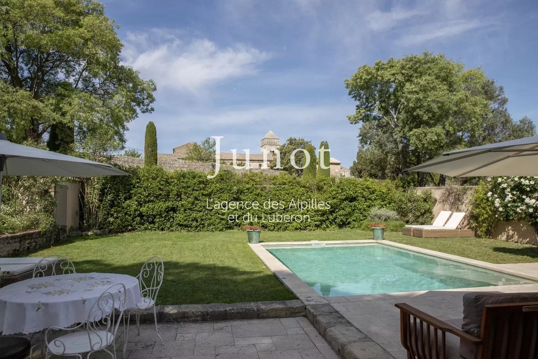 Country House in Saint-Rémy-de-Provence, Provence-Alpes-Côte d'Azur, France 4 - 13688315