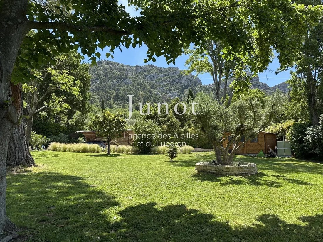 Villa in Robion, Provence-Alpes-Côte d'Azur, France 2 - 18538599