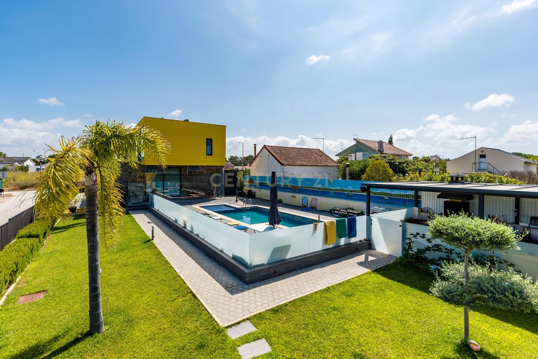 Villa in Lagoa De Albufeira, Setubal, Portugal 2 - 18009761