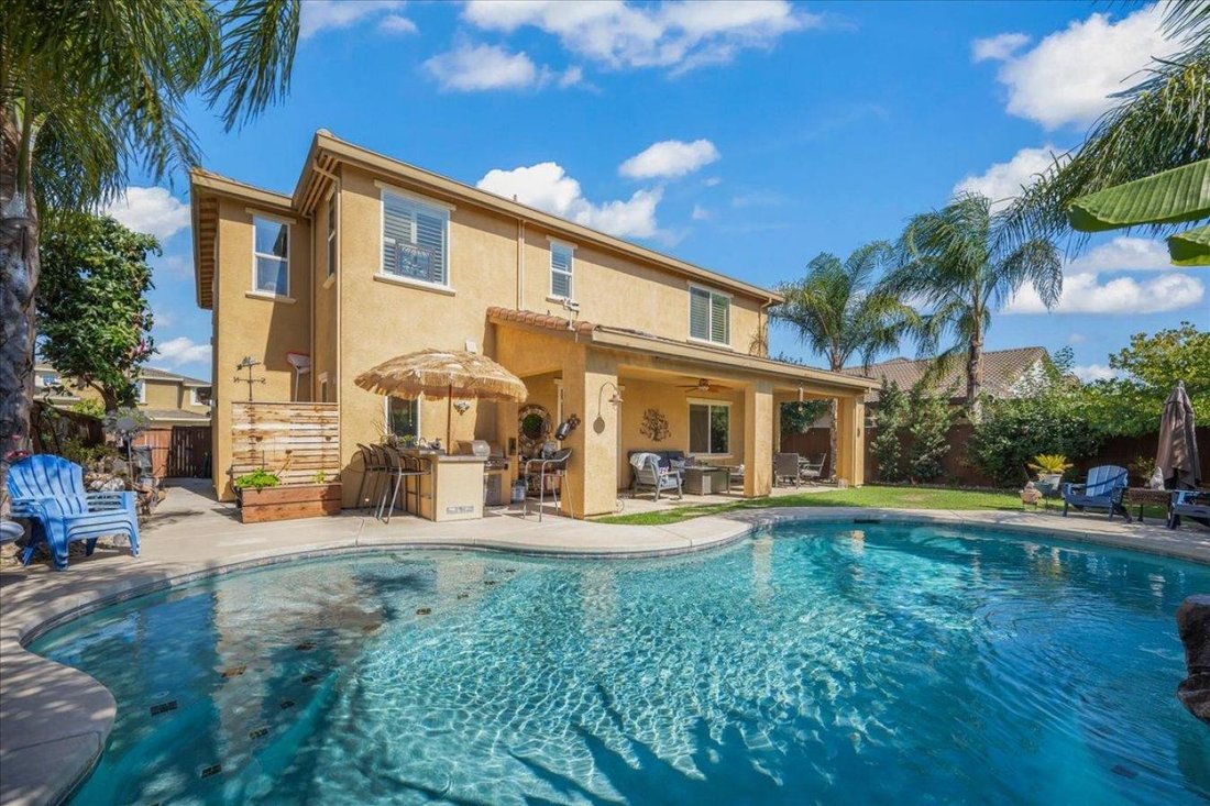 House in Elk Grove, California, United States 3 - 18538451