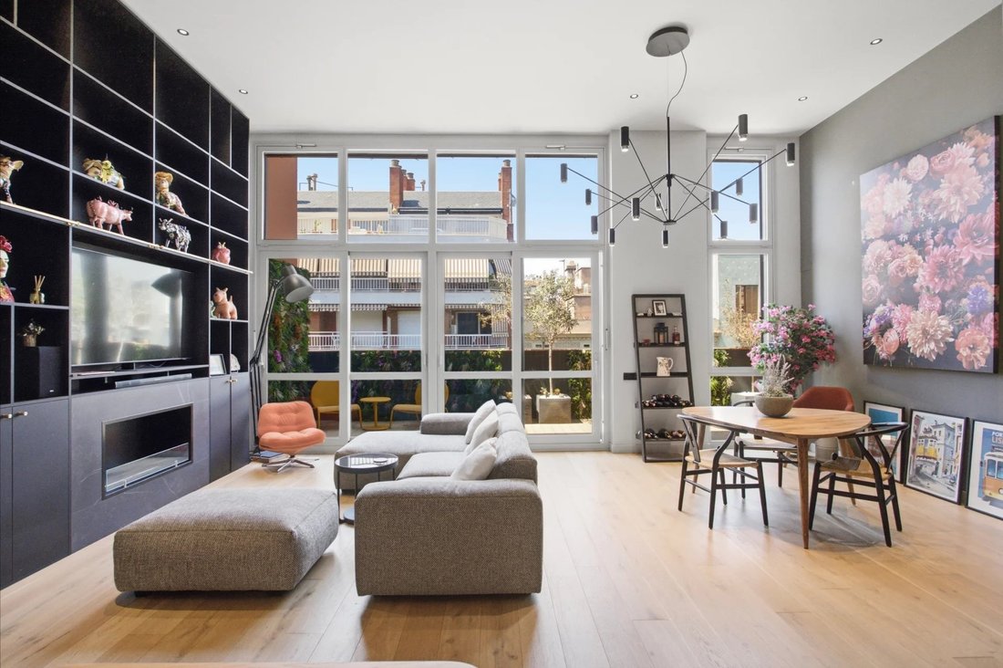 Apartment in Eixample, Barcelona, Spain 1 - 18538473