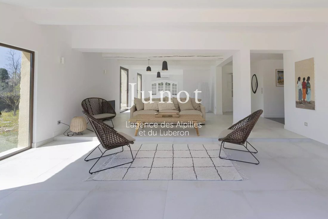 Villa in Eygalières, Provence-Alpes-Côte d'Azur, France 3 - 18538613