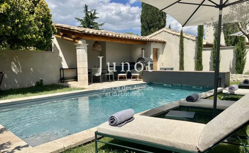 Villa in Saint-Rémy-de-Provence, Provence-Alpes-Côte d'Azur, France 1
