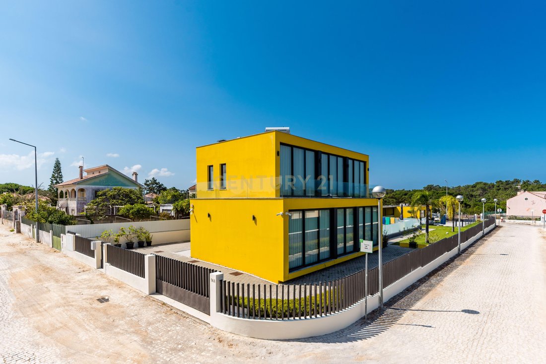 Villa in Lagoa De Albufeira, Setubal, Portugal 3 - 18009761