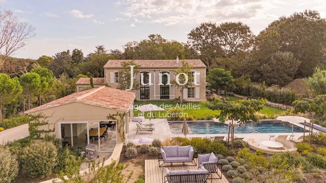 Country House in Eygalières, Provence-Alpes-Côte d'Azur, France 1 - 18538662