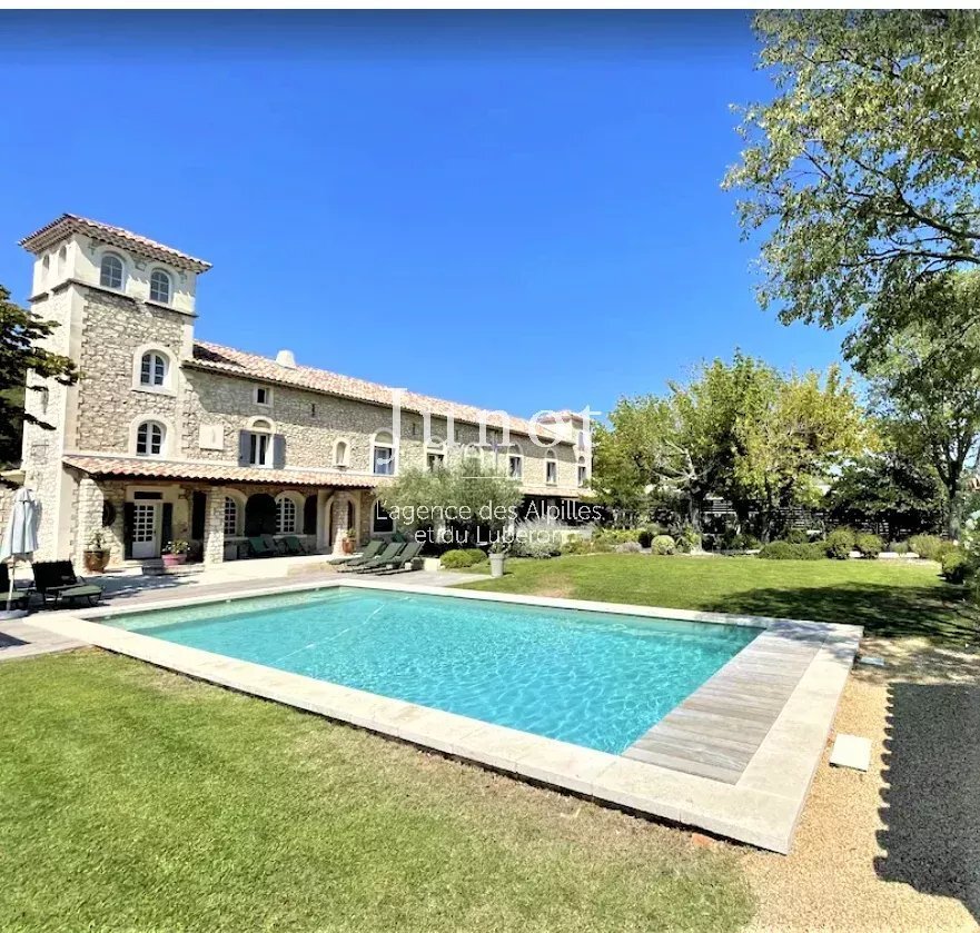 Country House in Noves, Provence-Alpes-Côte d'Azur, France 1 - 18538647