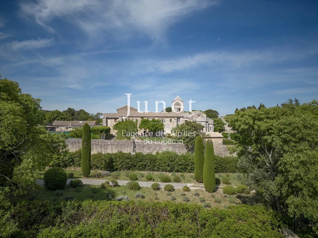 Country House in Saint-Rémy-de-Provence, Provence-Alpes-Côte d'Azur, France 2 - 13688315