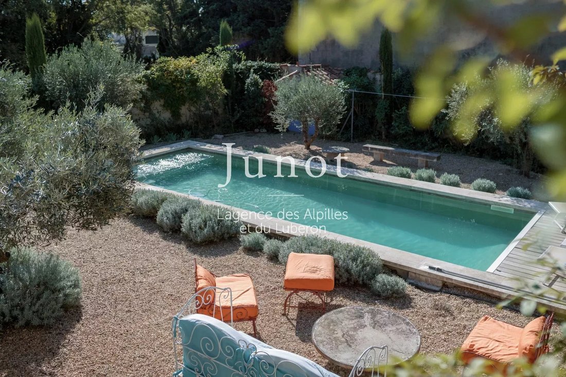 Casa de Campo en Maussane-les-Alpilles, Provenza-Alpes-Costa Azul, Francia 3 - 18538604