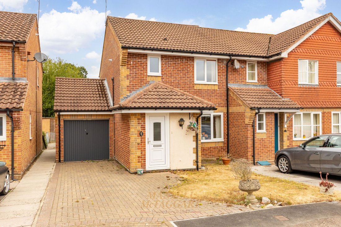 House in Maidenbower, Crawley, England 1 - 18538469