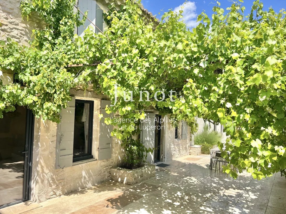 Villa in Saint-Rémy-de-Provence, Provence-Alpes-Côte d'Azur, France 4 - 18538597