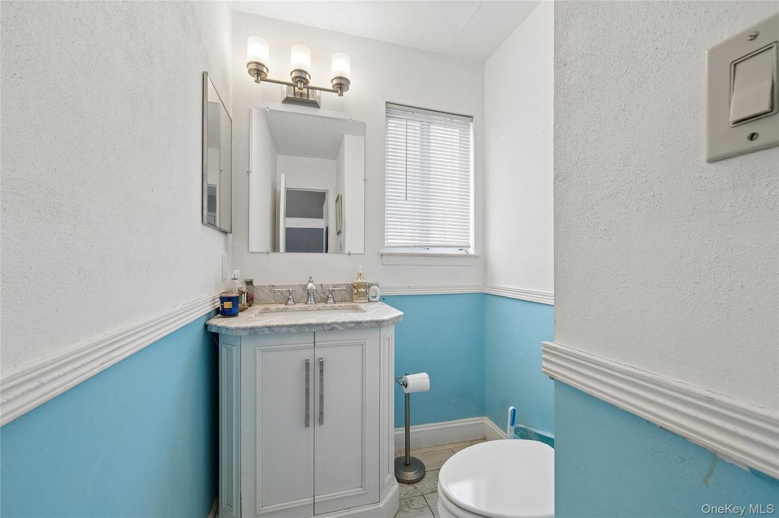 Condo in Island Park, New York, United States 5 - 18535994