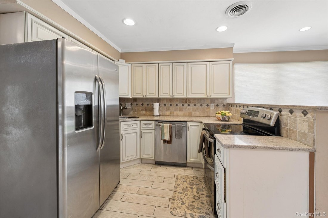 Condo in Island Park, New York, United States 4 - 18535994