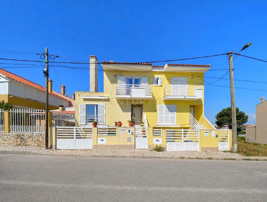 Villa in Corroios, Setubal, Portugal 1 - 18538425
