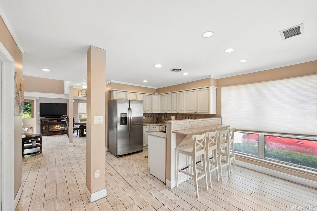 Condo in Island Park, New York, United States 2 - 18535994
