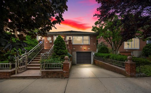 House in New York, New York, United States 1