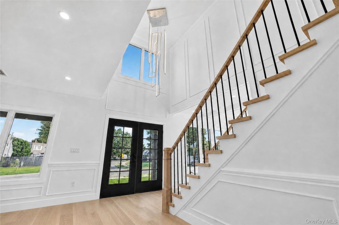 House in Levittown, New York, United States 5 - 18538485