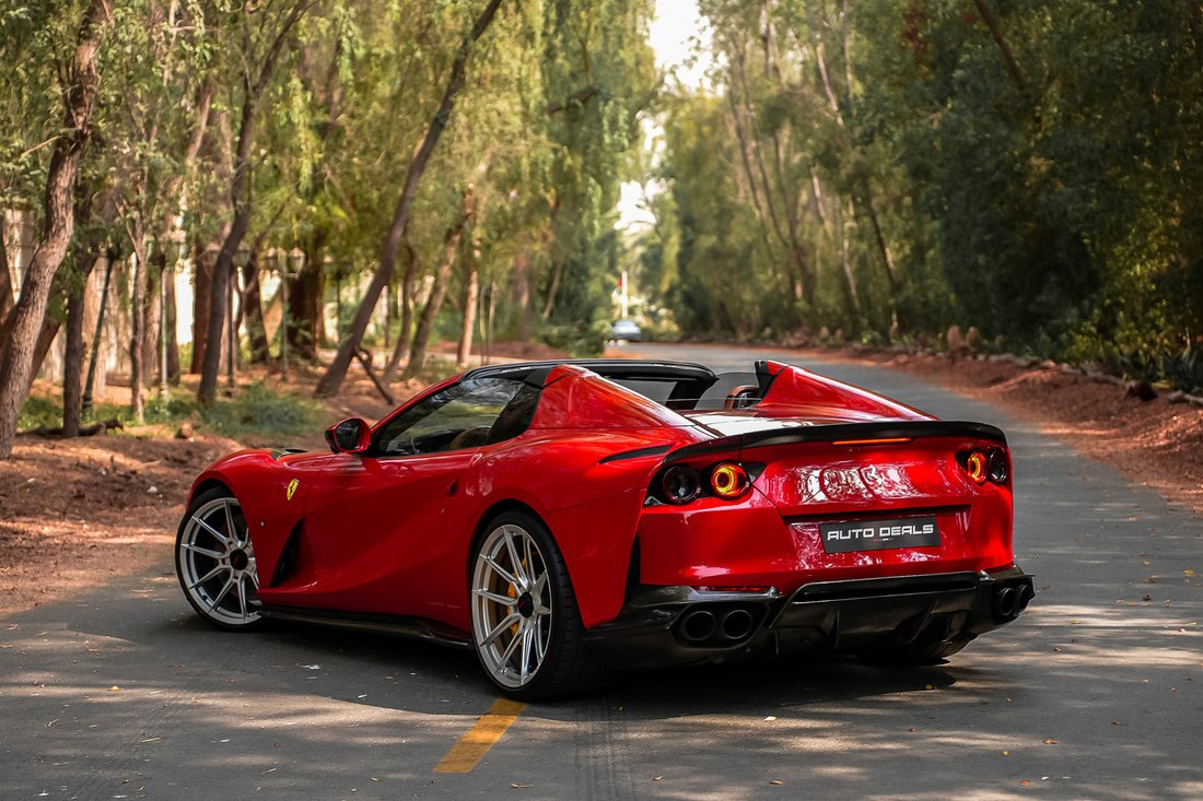 Roadster in Dubai, United Arab Emirates 3 - 18538850
