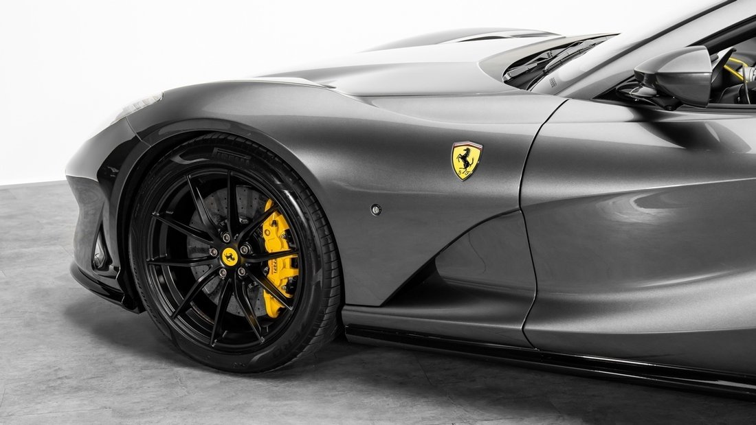 Cabriolet in Dubai, United Arab Emirates 4 - 18538845