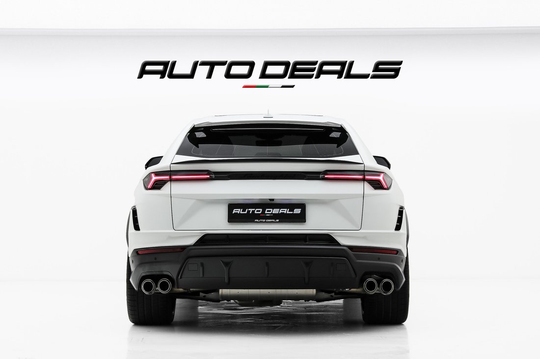 Suv in Dubai, United Arab Emirates 4 - 18538956