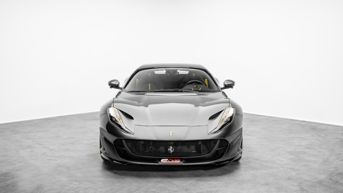 Cabriolet in Dubai, United Arab Emirates 3 - 18538845