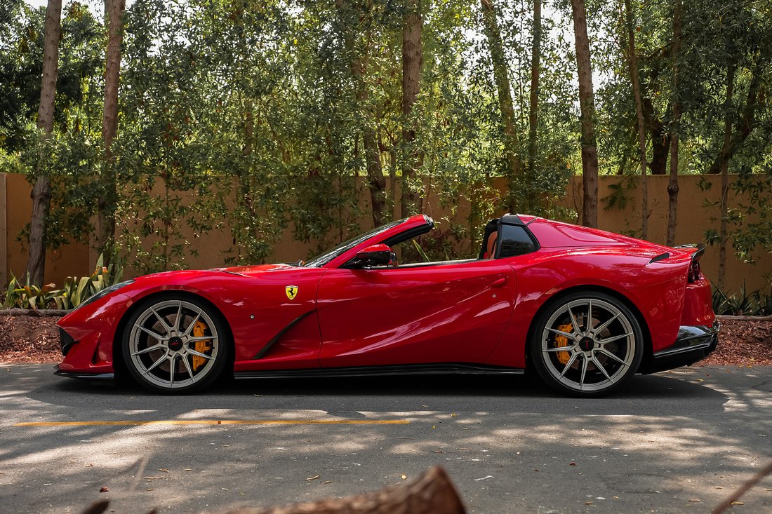 Roadster in Dubai, United Arab Emirates 2 - 18538850