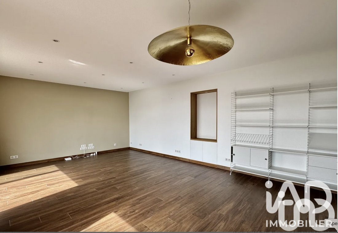 Apartment in Plateau Ouest, Suresnes, France 4 - 18533302