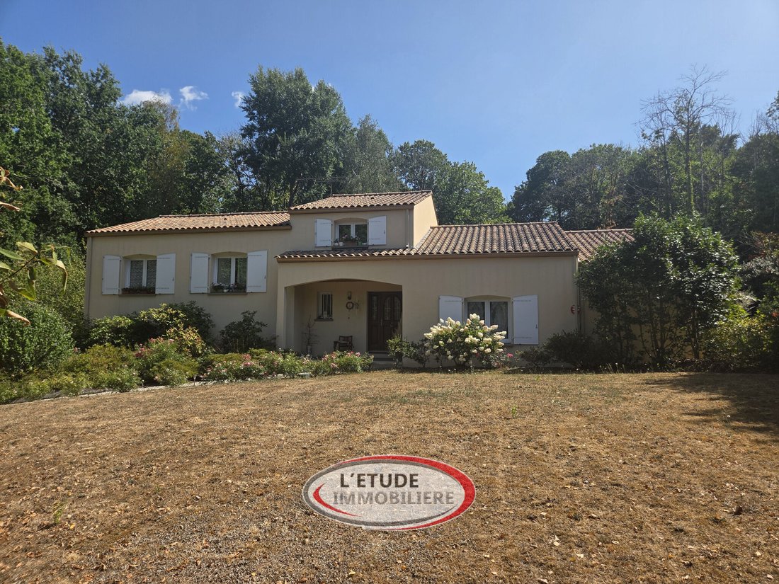 House in Sainte-Pazanne, Pays de la Loire, France 1 - 16952972