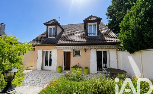 House in Montesson, Ile-de-France, France 1